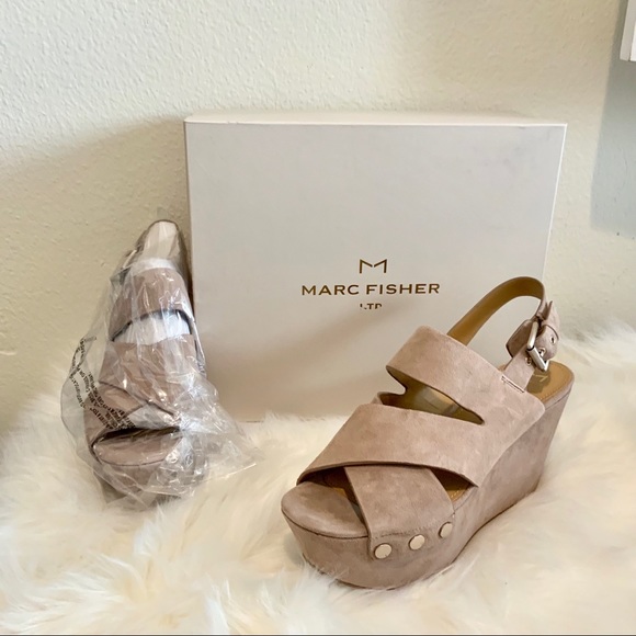 Marc Fisher LTD Bianca Suede Platform Sandal - Picture 8 of 8